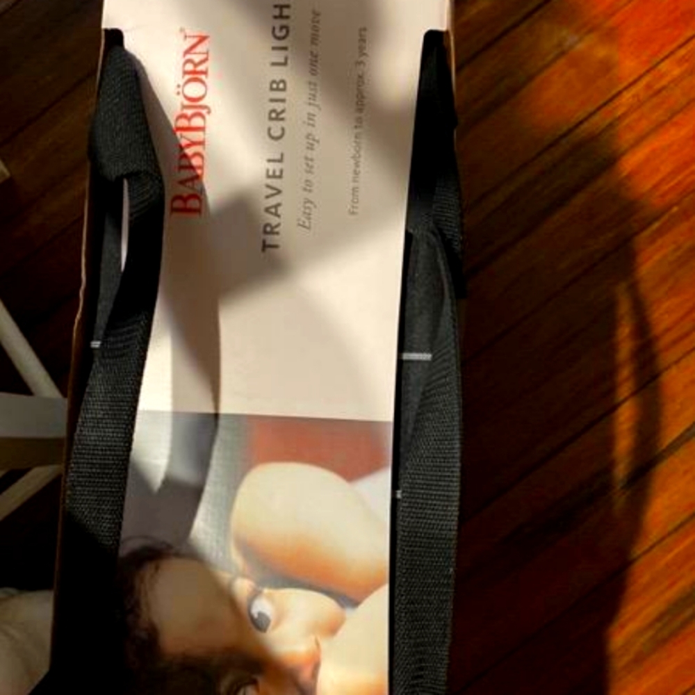 Baby Bjorn travel crib light